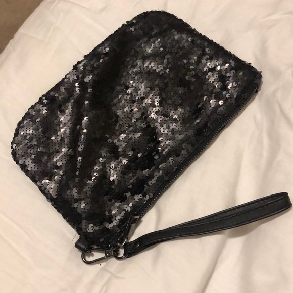 Wristlet clutch - Picture 4 of 4